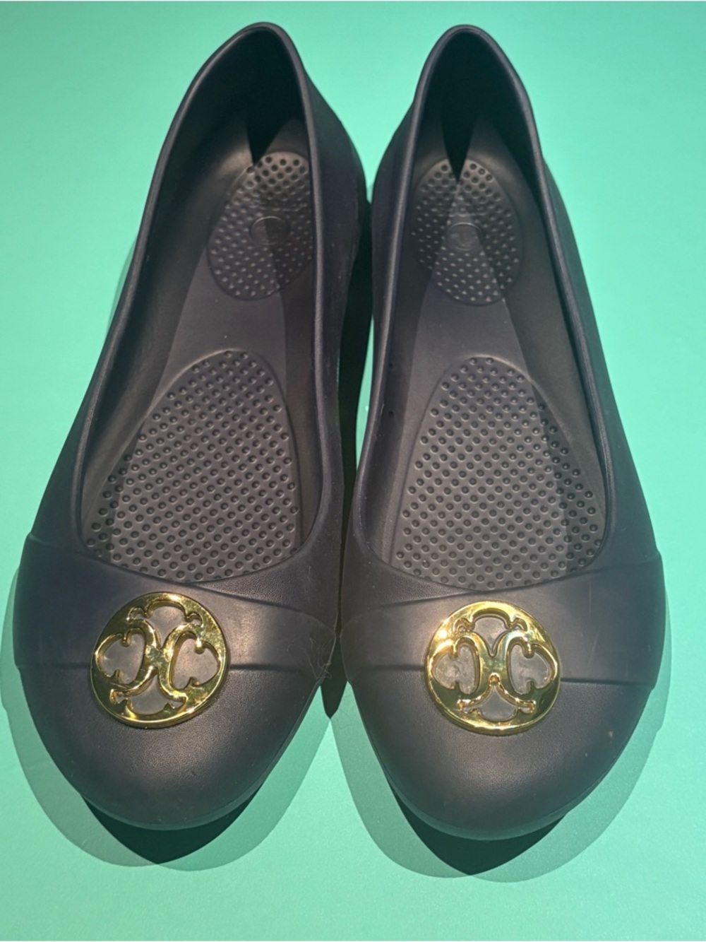 Crocs Gianna blue ballet flat shoes with gold emblem, size 10